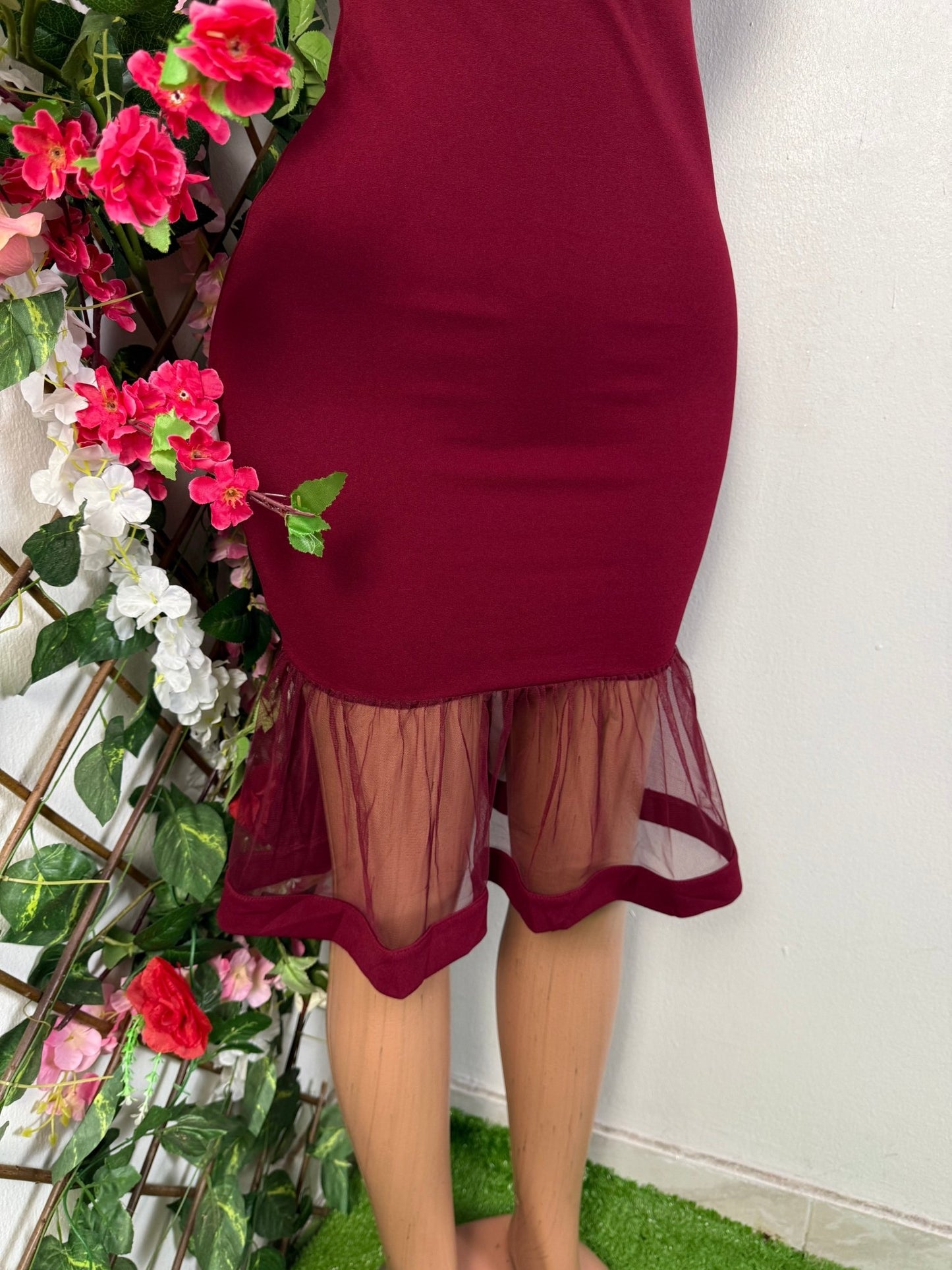 Robe moulante a fine bretelle voilée - Perluna Store - kinshasa