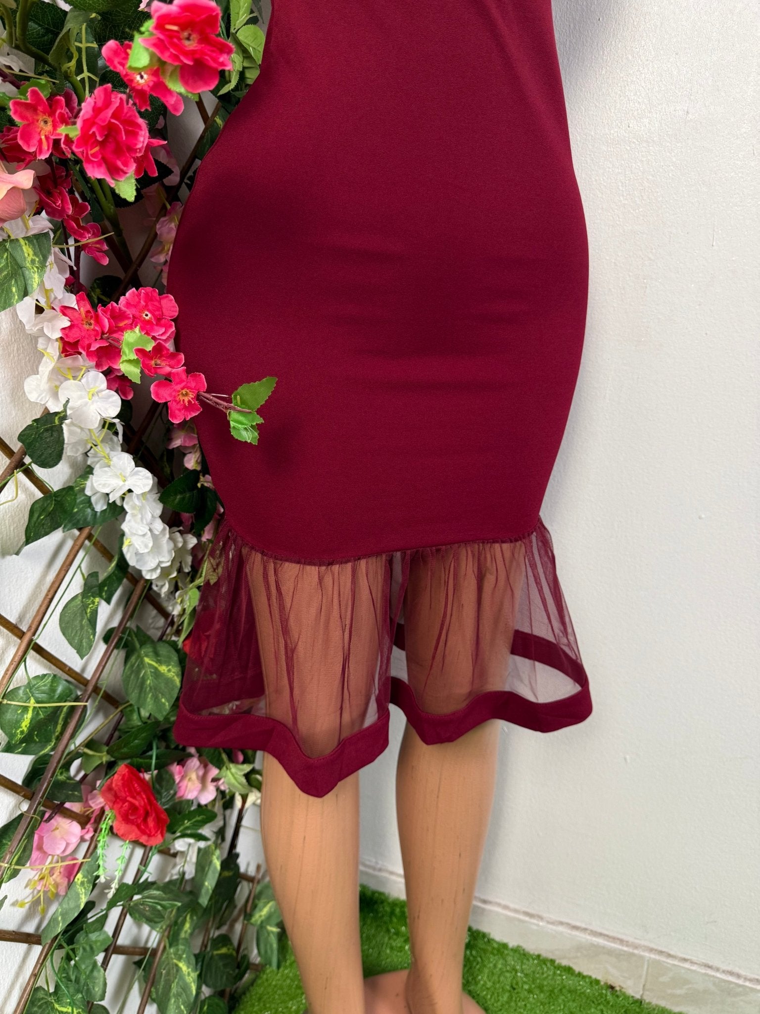 Robe moulante a fine bretelle voilée - Perluna Store - kinshasa