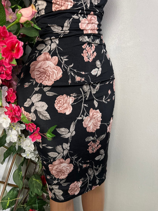 Robe moulante à fine bretelle - Perluna Store - kinshasa