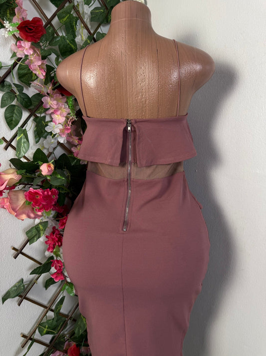 Robe moulante à fine bretelles  - Perluna Store - kinshasa