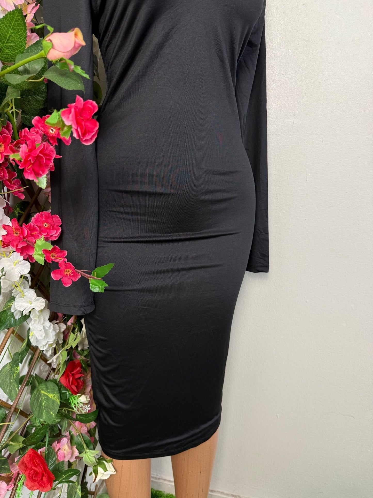 Robe moulante a long manche - Perluna Store - kinshasa