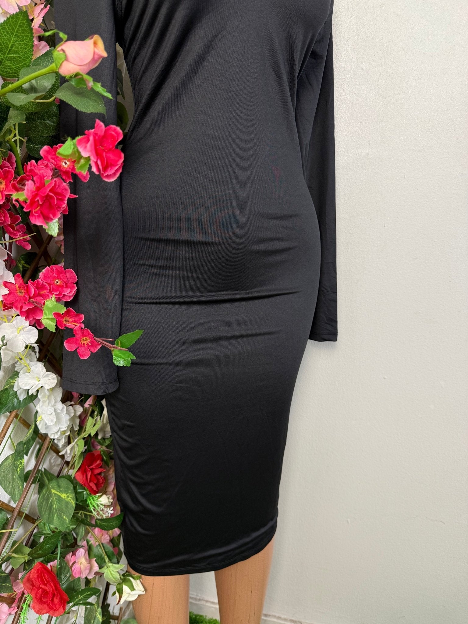 Robe moulante a long manche - Perluna Store - kinshasa