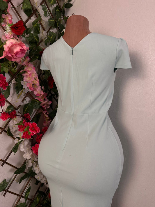 Robe moulante à ourlet manche courte colle rond - Perluna Store - kinshasa