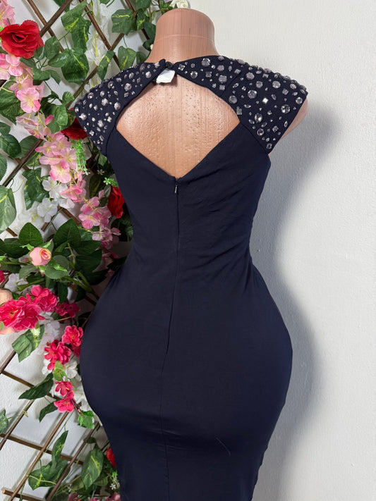 Robe moulante colle en pentagone  - Perluna Store - kinshasa
