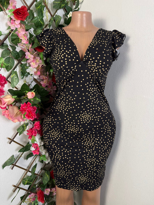 Robe moulante colle en V  - Perluna Store - kinshasa