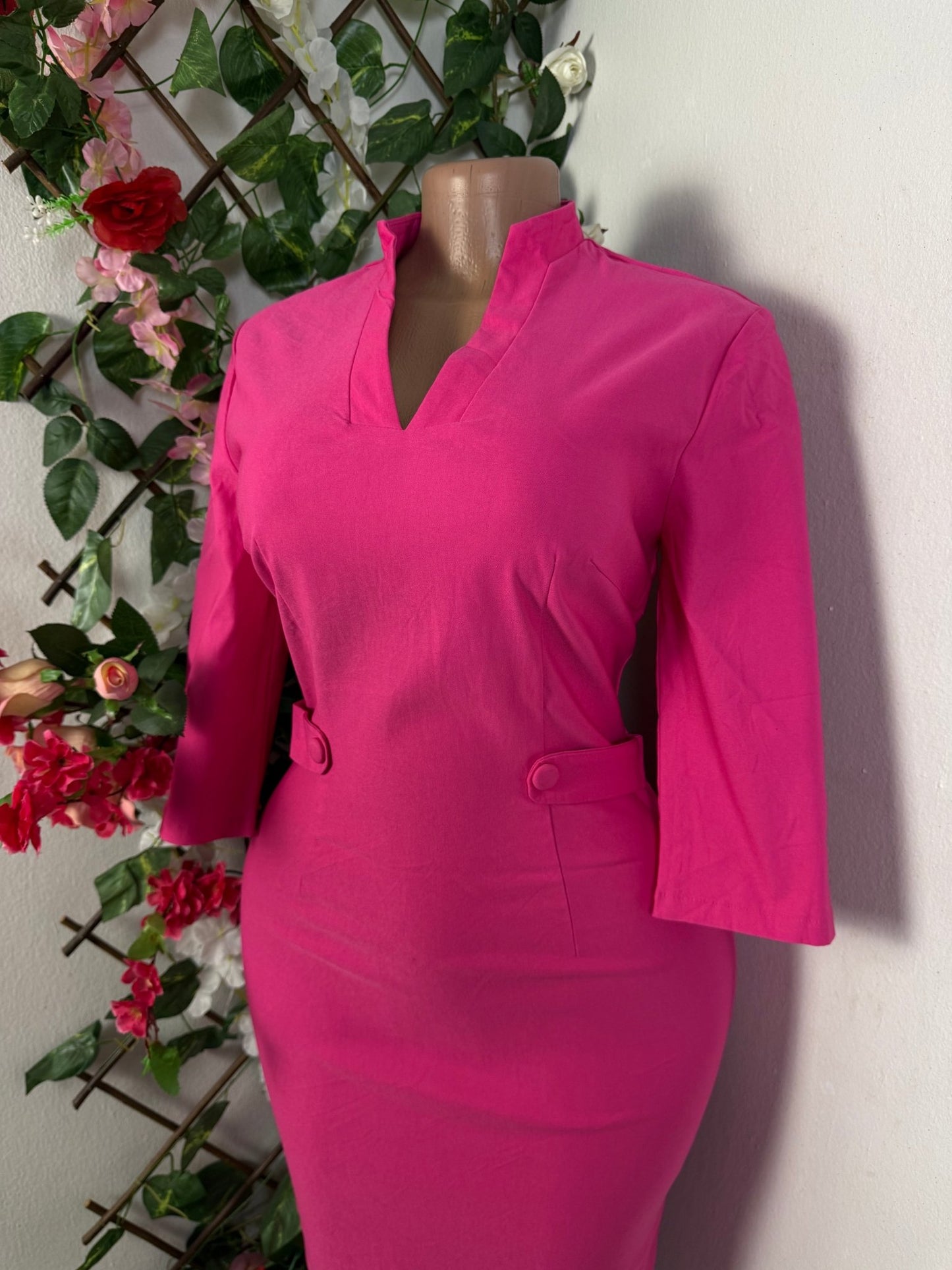 Robe moulante colle haut - Perluna Store - kinshasa
