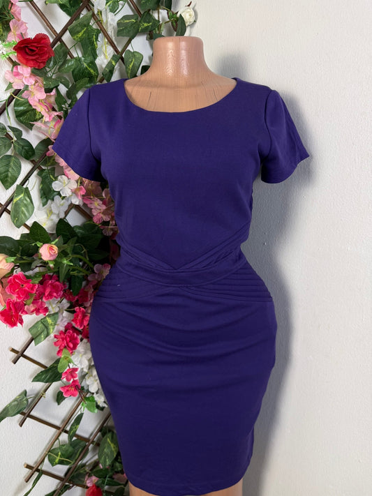 Robe moulante courte manche  - Perluna Store - kinshasa