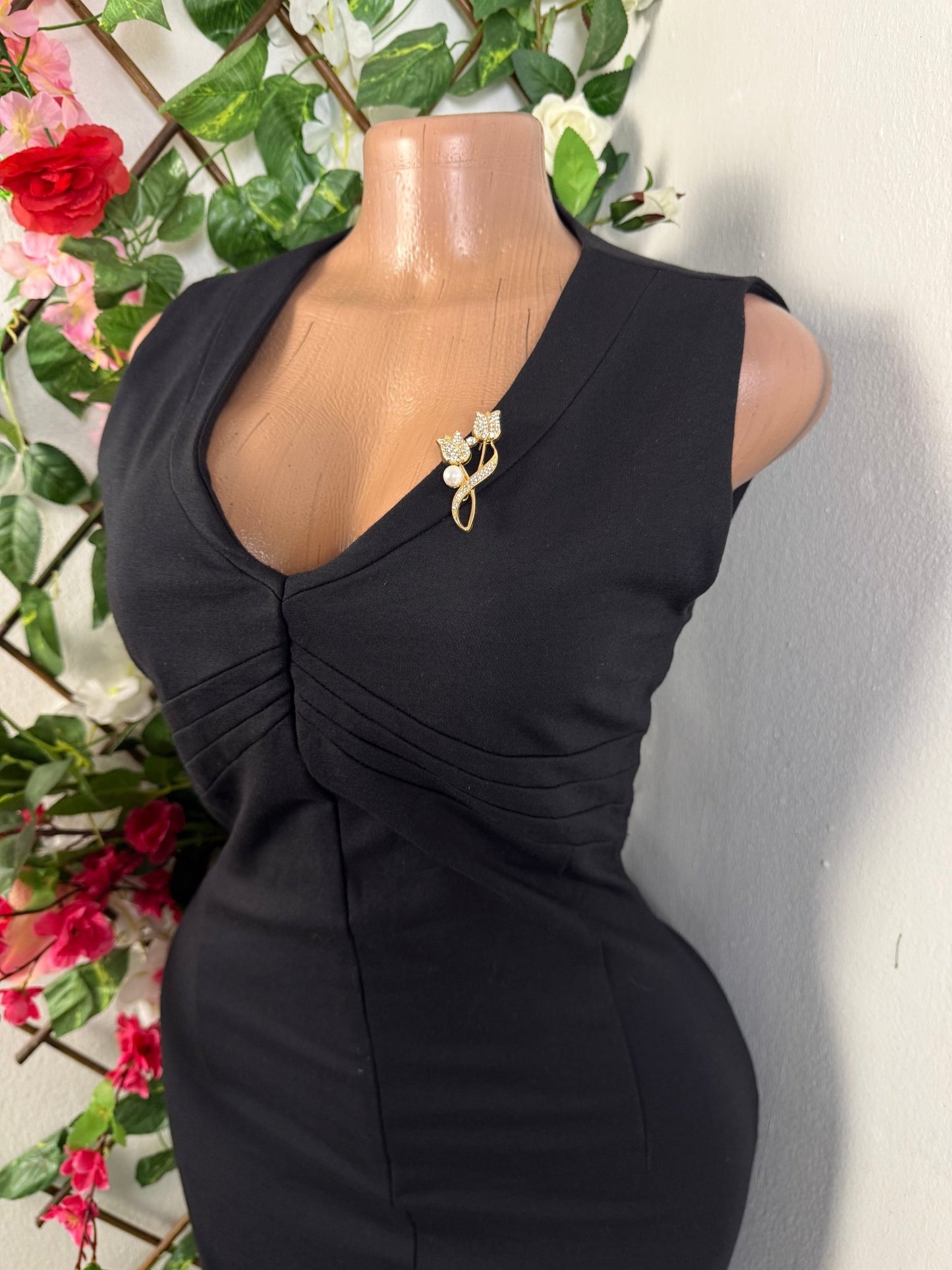 Robe moulante courte sans manche - Perluna Store - kinshasa
