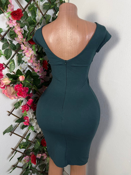 Robe moulante décolleté haltère - Perluna Store - kinshasa