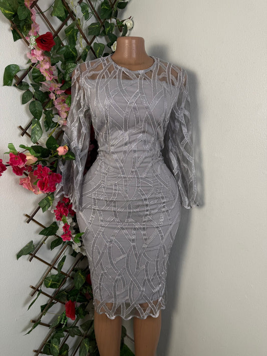 Robe moulante en maille de dentelle - Perluna Store - kinshasa
