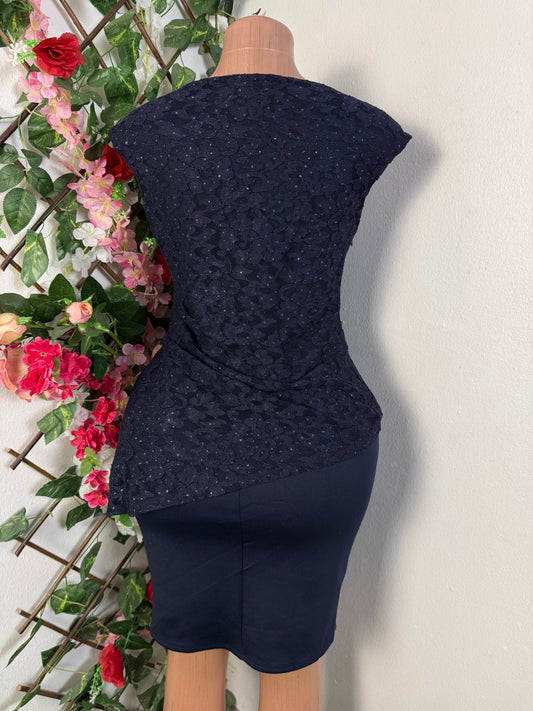 Robe moulante en maille sans manche  - Perluna Store - kinshasa