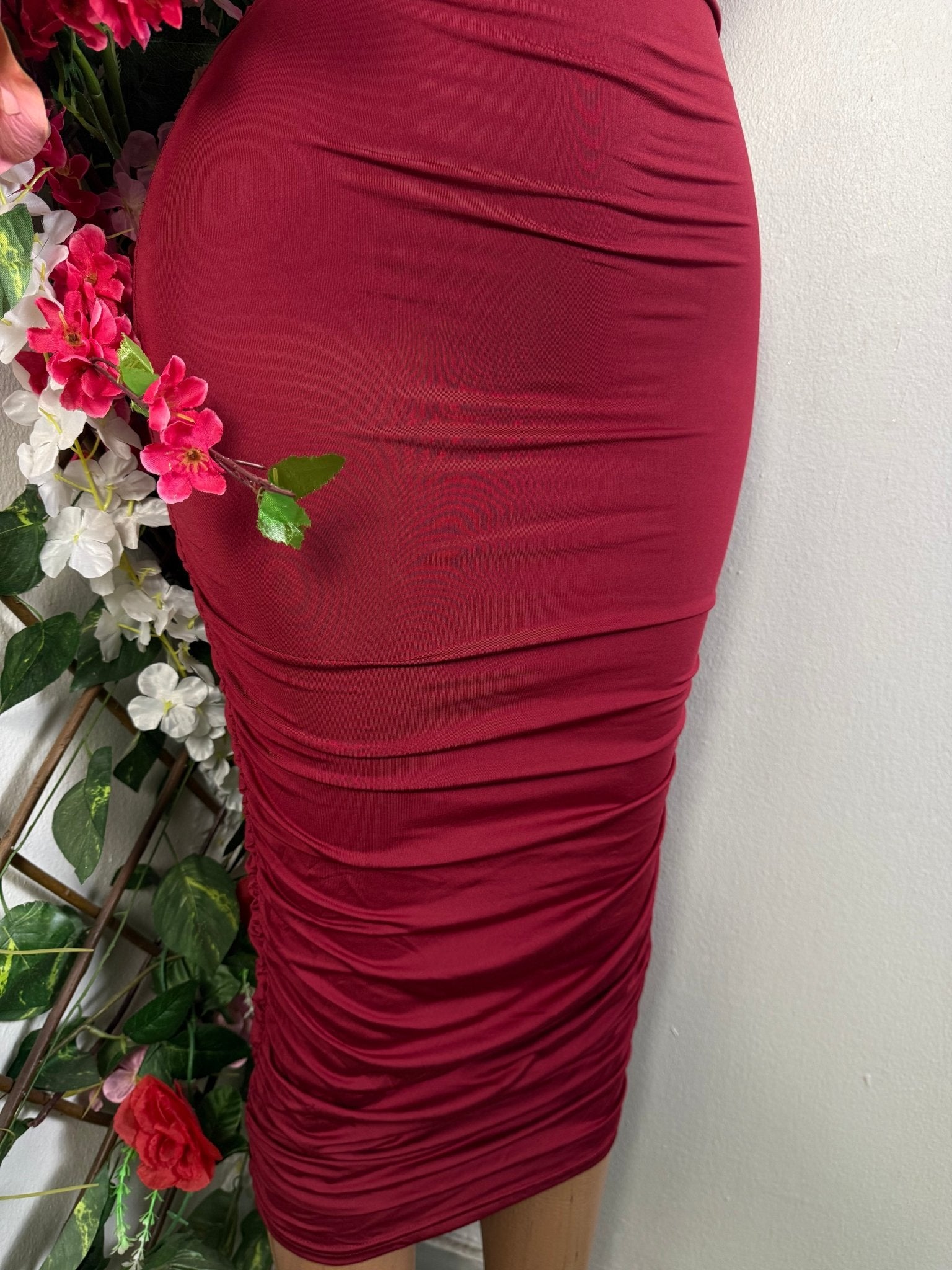 Robe moulante longue à fine bretelles - Perluna Store - kinshasa