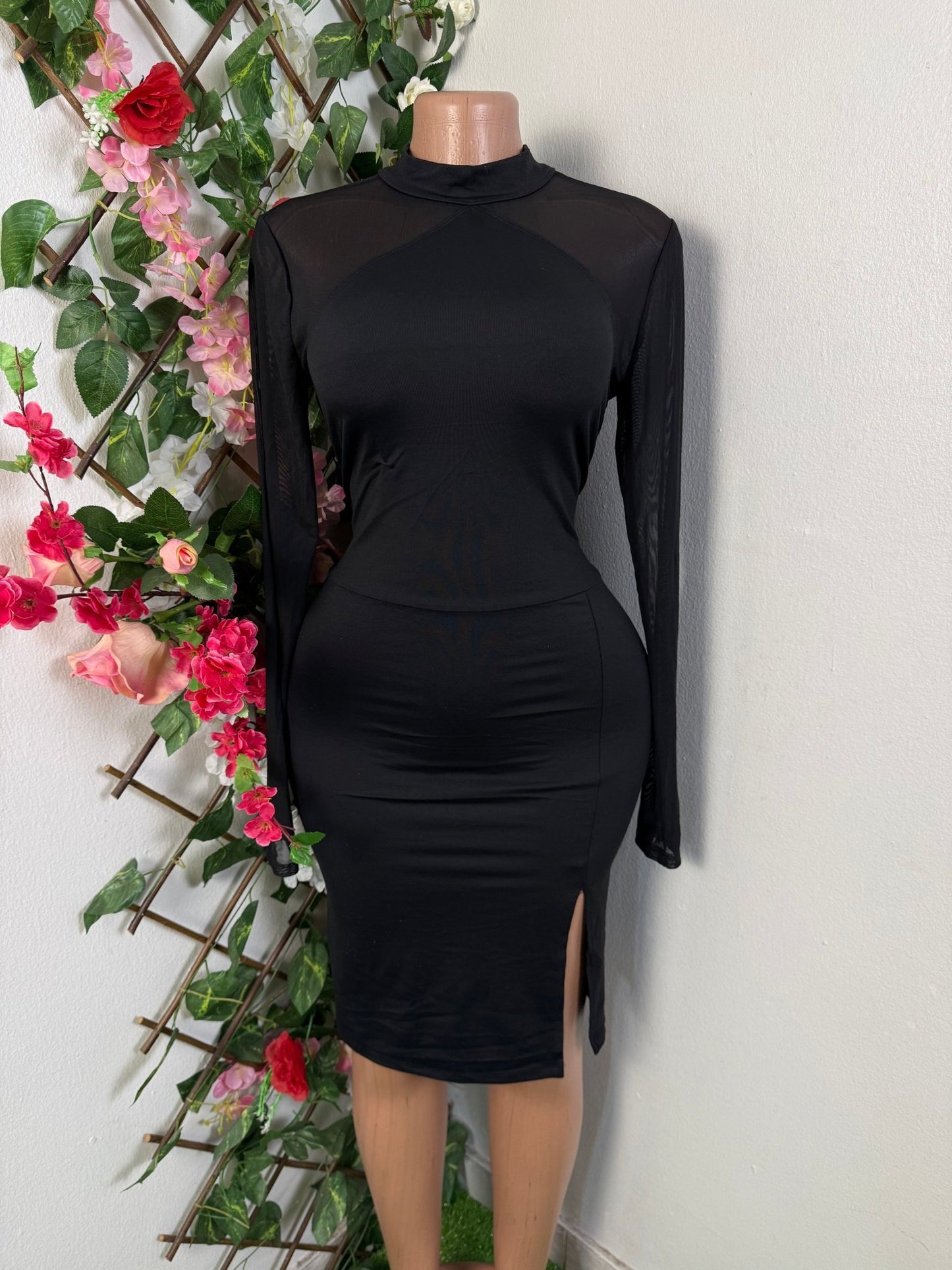 Robe moulante longue manche avec fente - Perluna Store - kinshasa