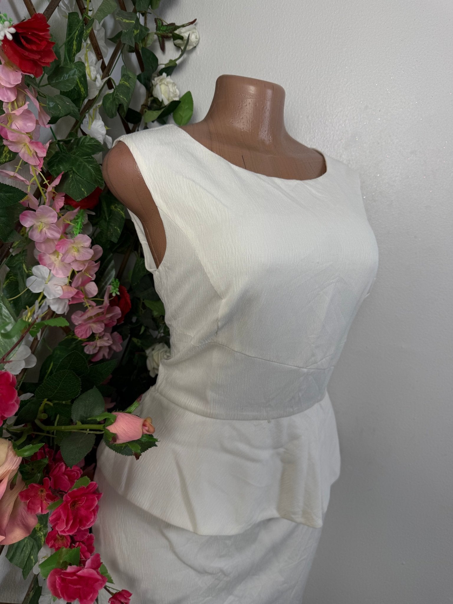 Robe moulante longue sans manche - Perluna Store - kinshasa