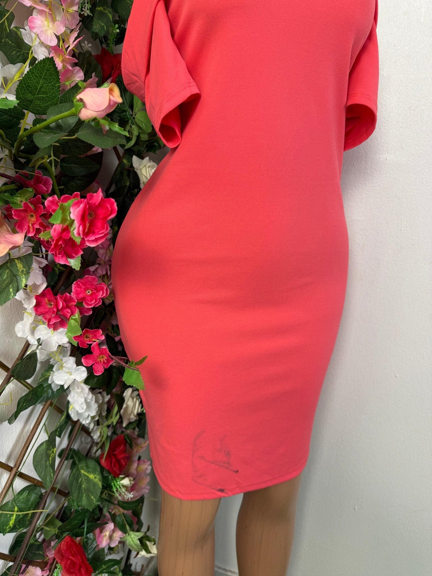 Robe moulante manche courte épaule dénudées - Perluna Store - kinshasa