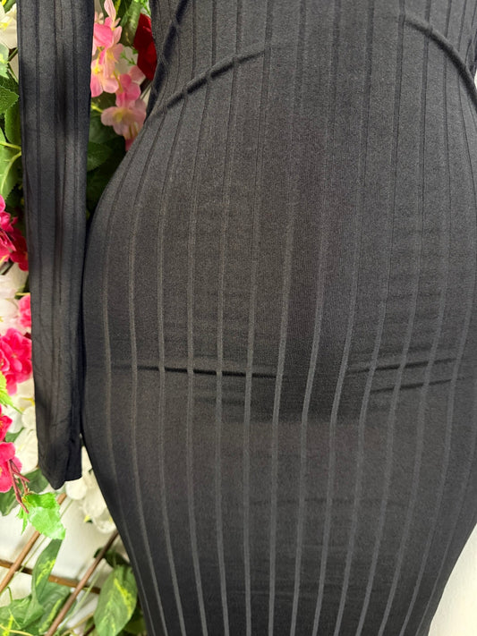 Robe moulante manche longue  - Perluna Store - kinshasa