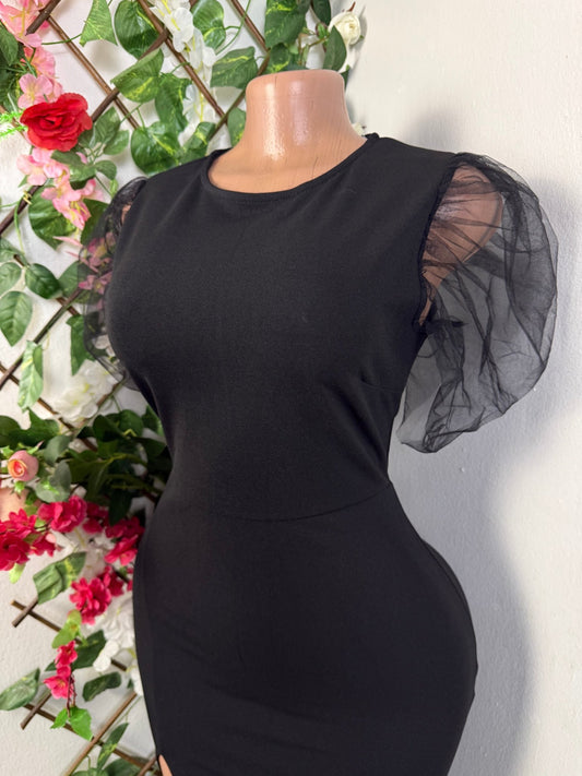 Robe moulante manche voilée  - Perluna Store - kinshasa