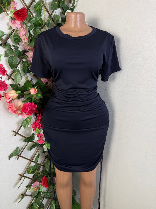 Robe moulante manches courtes - Perluna Store - kinshasa
