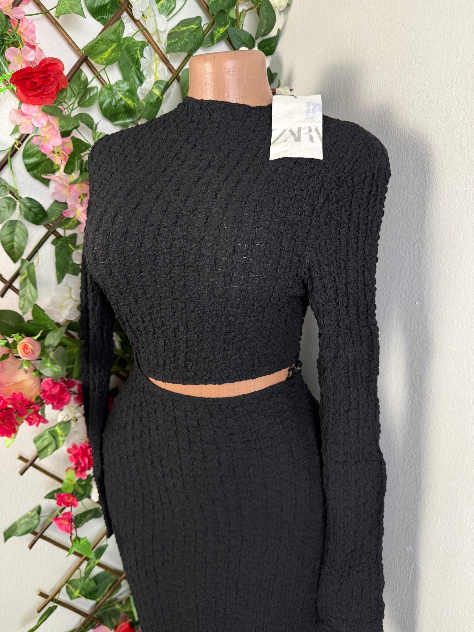 Robe moulante manches longues - Perluna Store - kinshasa