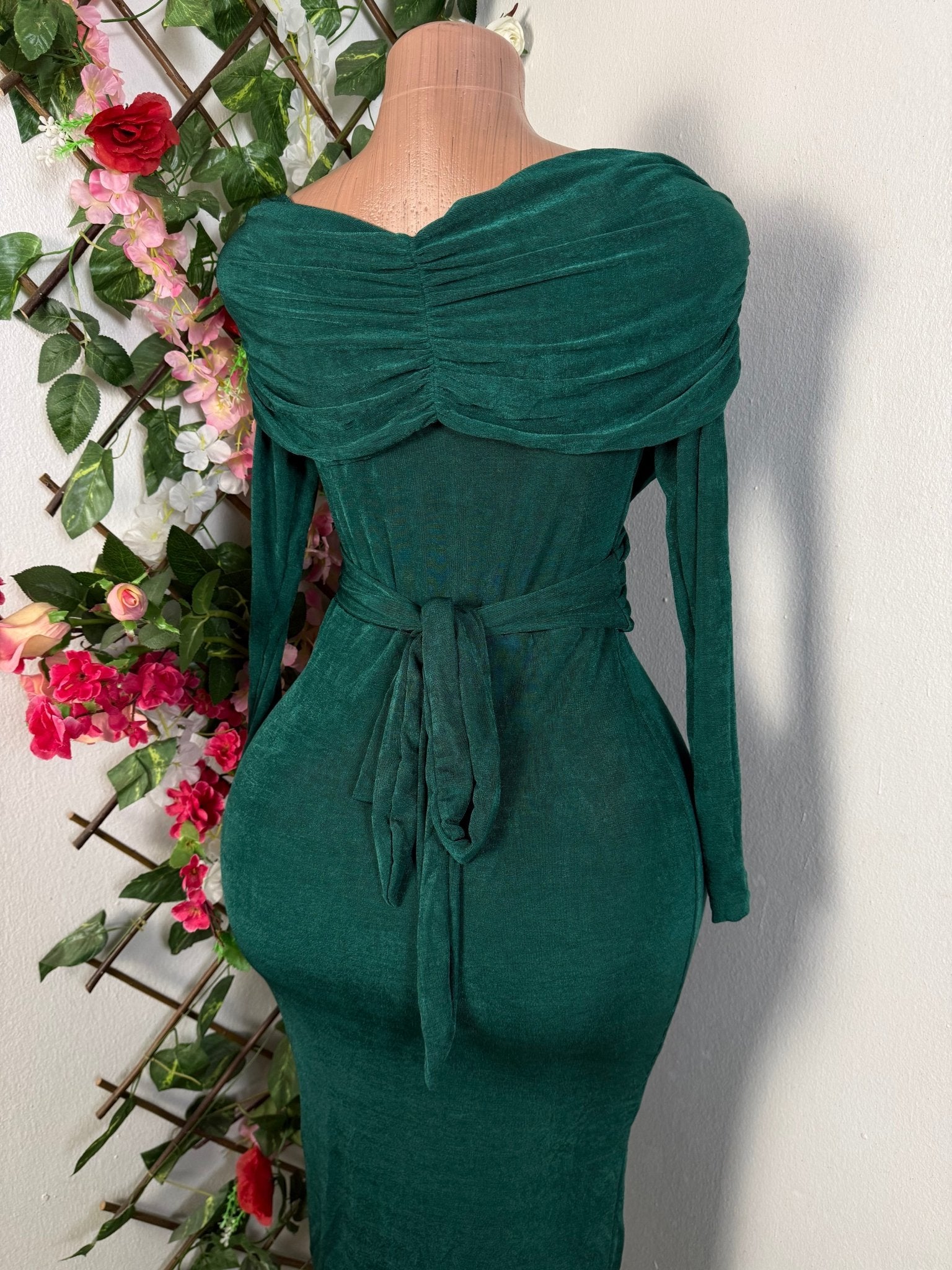 Robe moulante mil longue à noeud  - Perluna Store - kinshasa