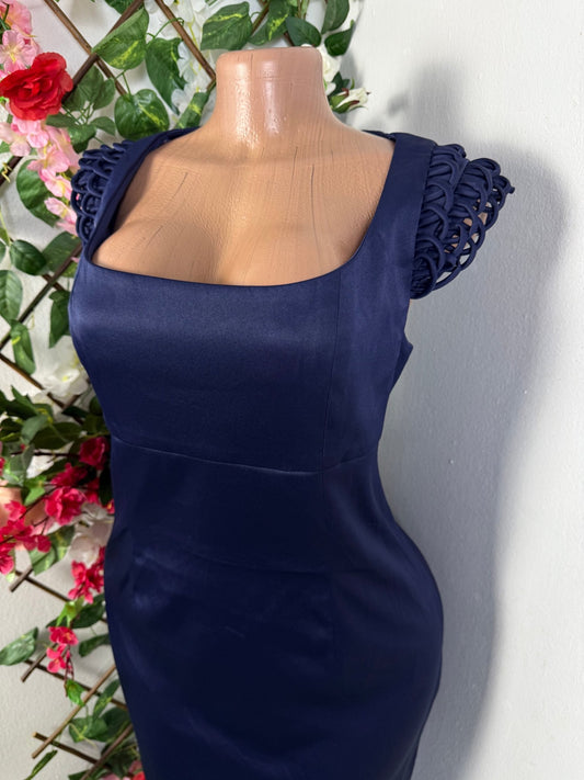 Robe moulante sans manche décolleté carré - Perluna Store - kinshasa