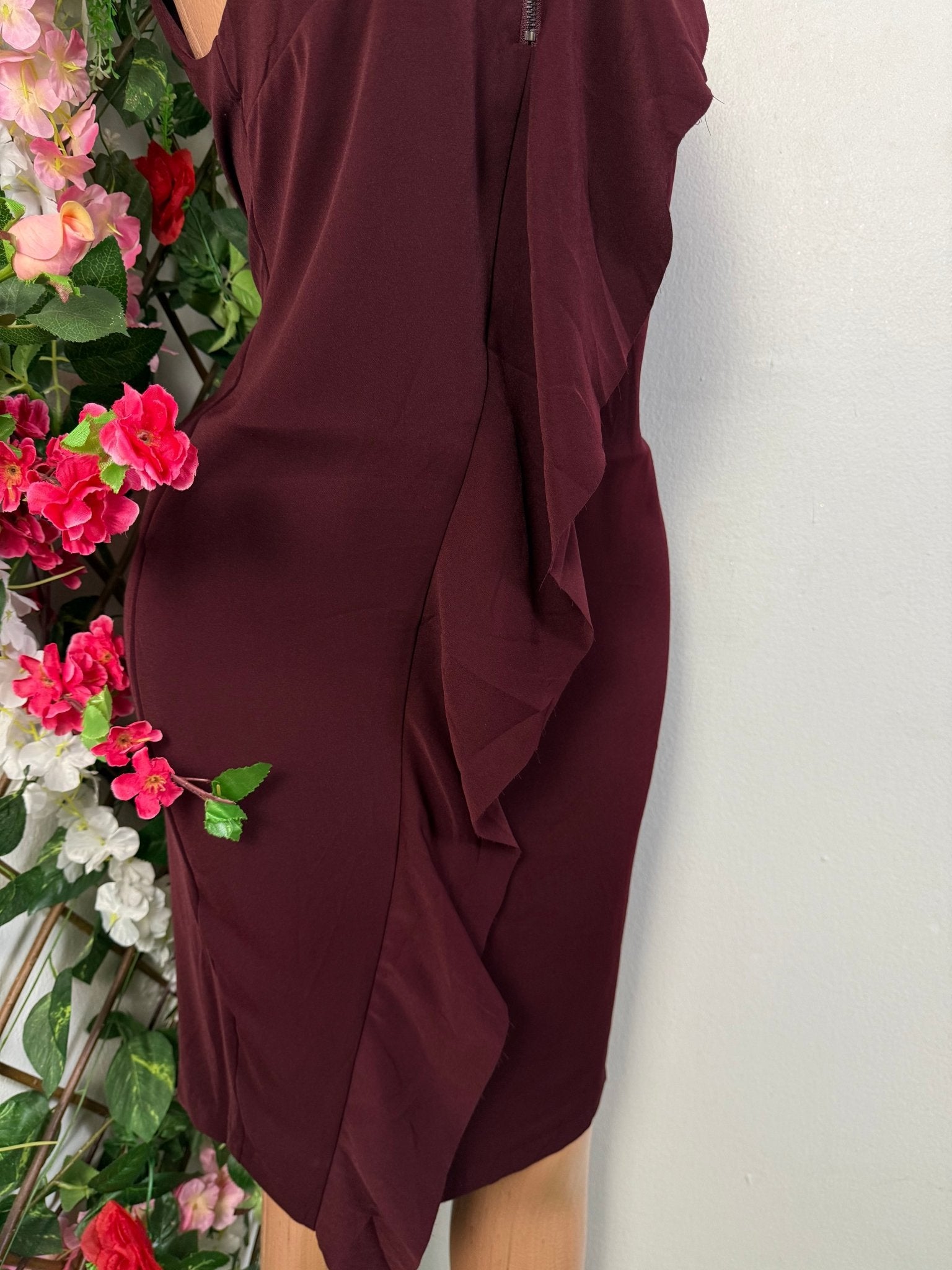Robe moulante sans manche fermeture eclaire - Perluna Store - kinshasa