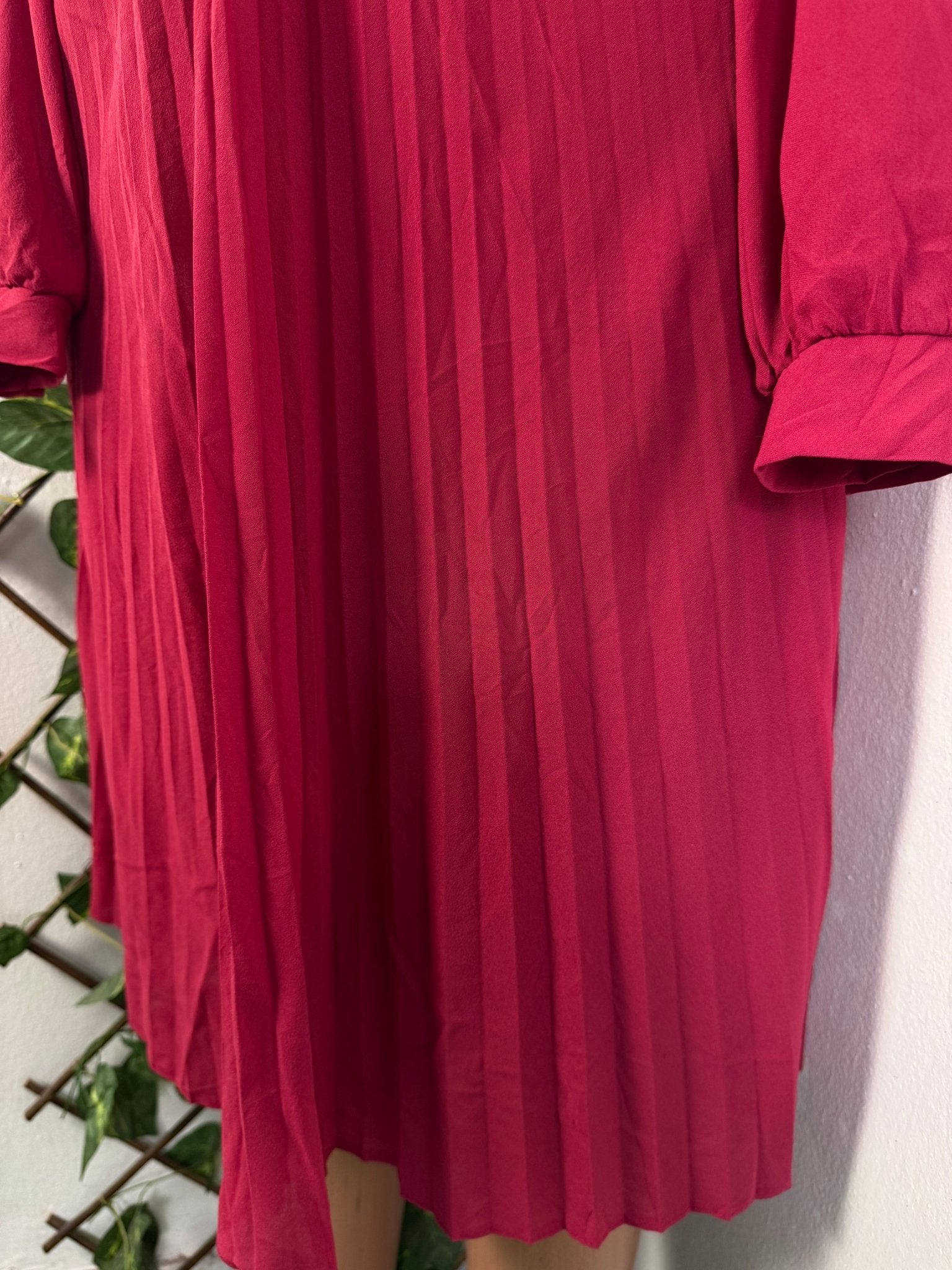 Robe plissée ceinturé long manche - Perluna Store - kinshasa