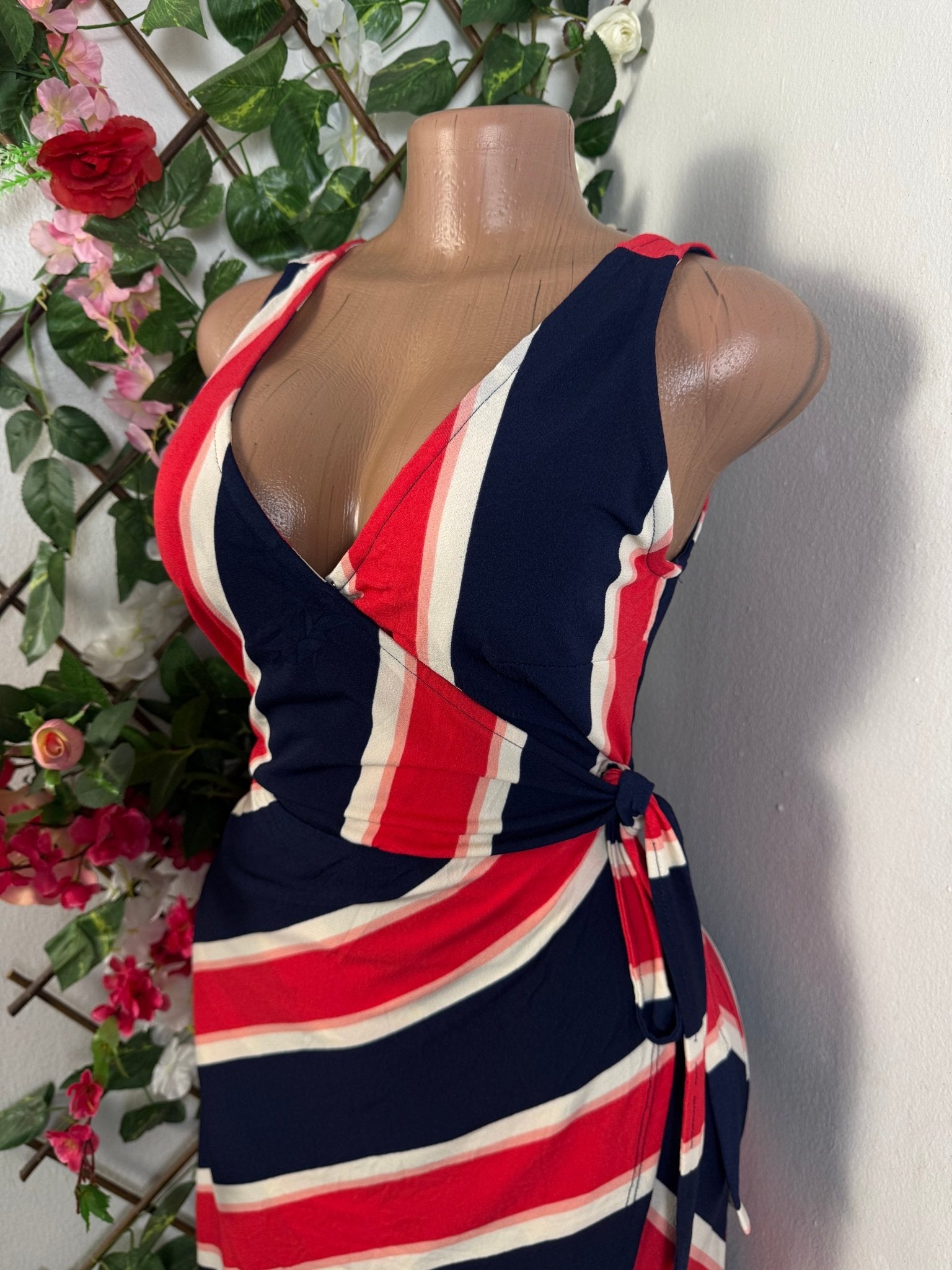 Robe portefeuille à colle en V - Perluna Store - kinshasa