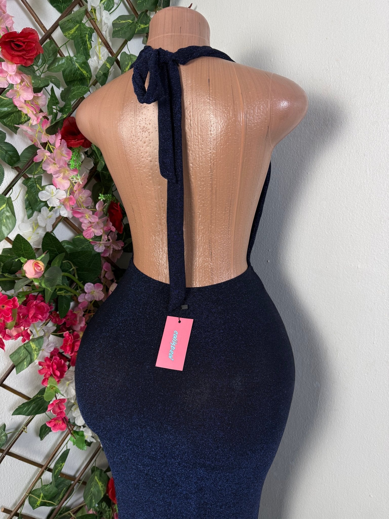 Robe soirée décolleté plongeant  - Perluna Store - kinshasa