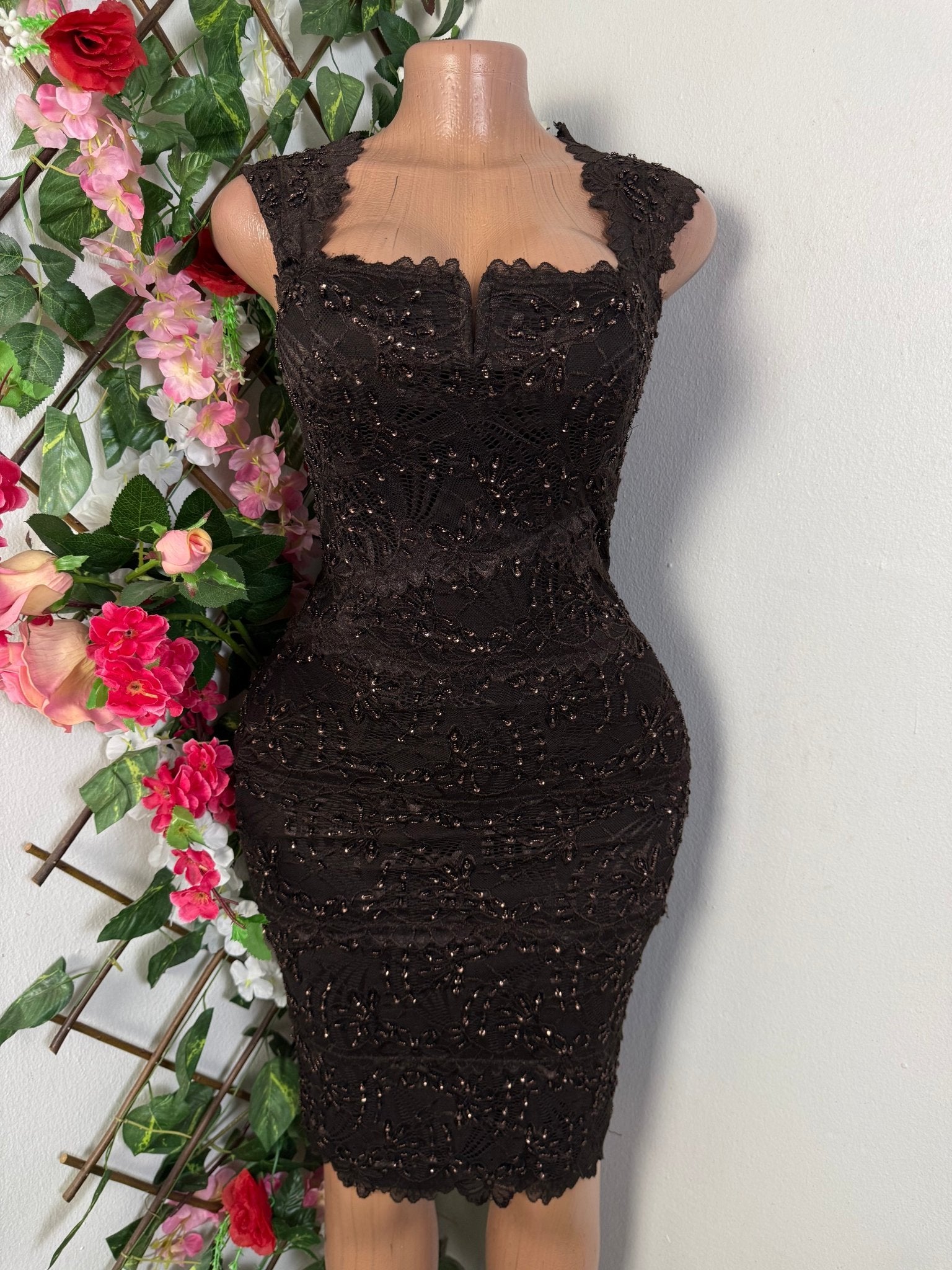 Robe soirée en dentelle  - Perluna Store - kinshasa