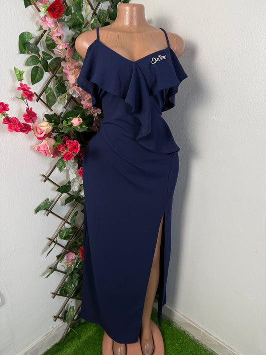 Robe soirée longue à fine bretelles a volant avec fente - Perluna Store - kinshasa