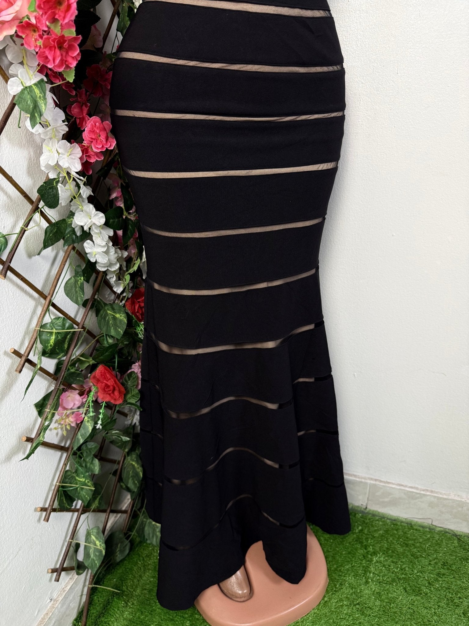 Robe soirée longue à queue de poisson sans manche - Perluna Store - kinshasa