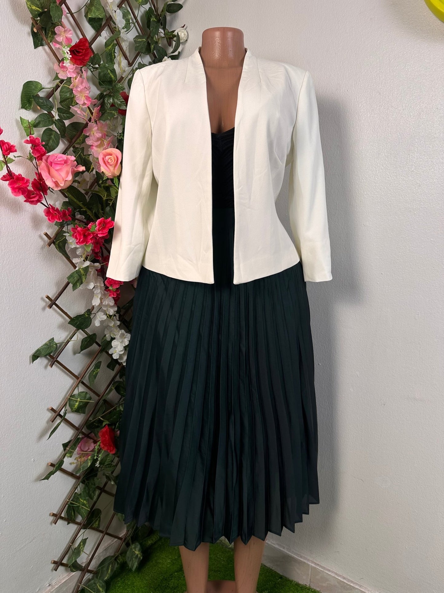 Veste blazer pour femme blanche sans bouton manche longue - Perluna Store - kinshasa