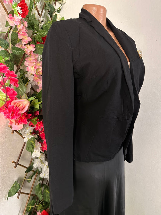 Veste blazer pour femme couleur noir sans poche extérieur - Perluna Store - kinshasa