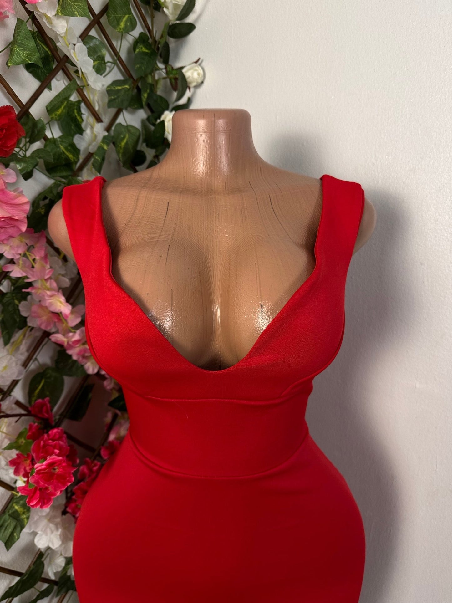 Robe moulante courte à décoté bardot sans manche - Perluna Store