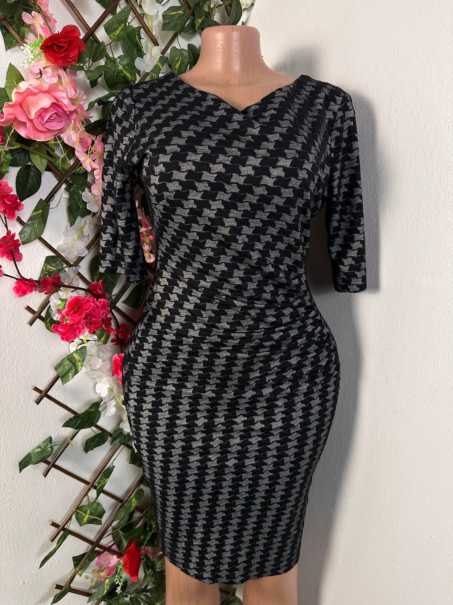 Robe damier courte à colle rond manche mi longue - Perluna Store