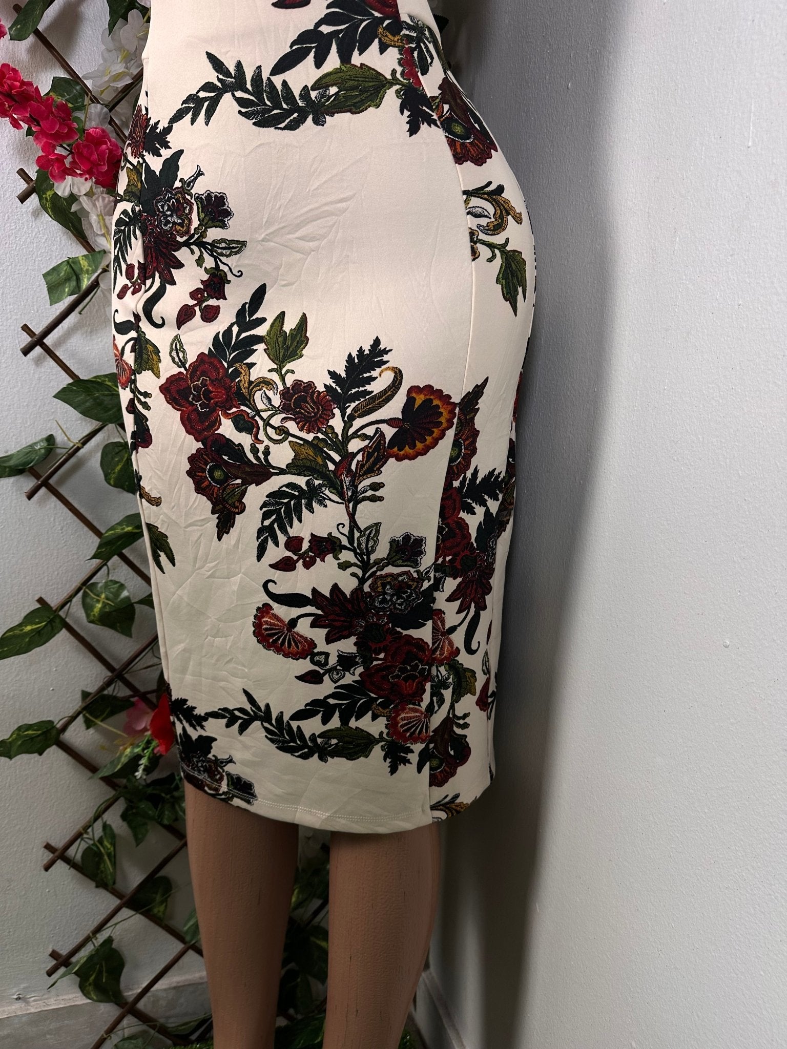 Robe moulante fleuri à colle en U sans manche - Perluna Store