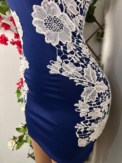 Robe moulante sans manche décoté en dentelle - Perluna StorePerluna Store