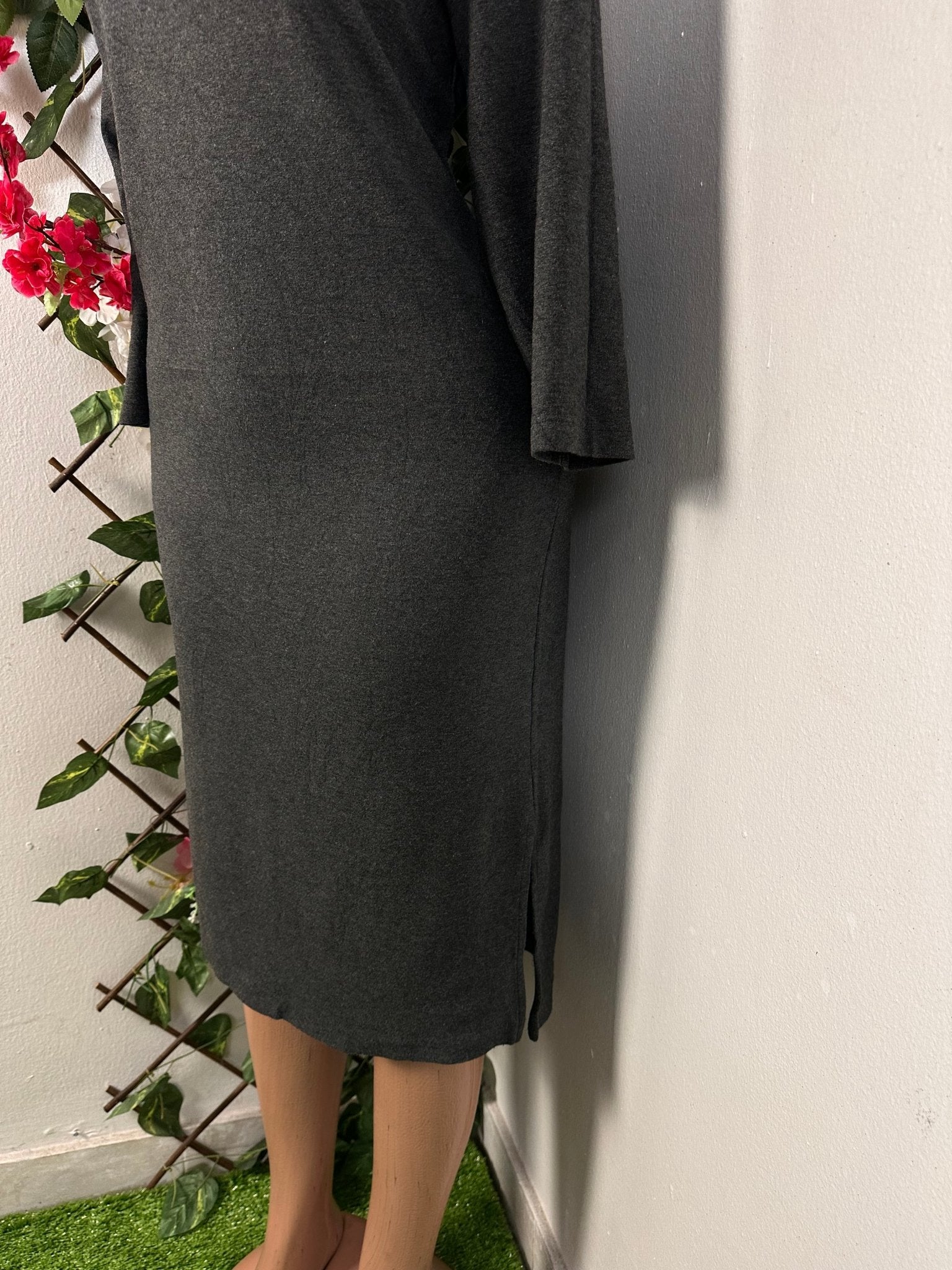 Robe mi longue à colle rond avec manche mi longue - Perluna Store