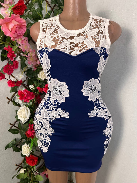 Robe moulante sans manche décoté en dentelle - Perluna StorePerluna Store