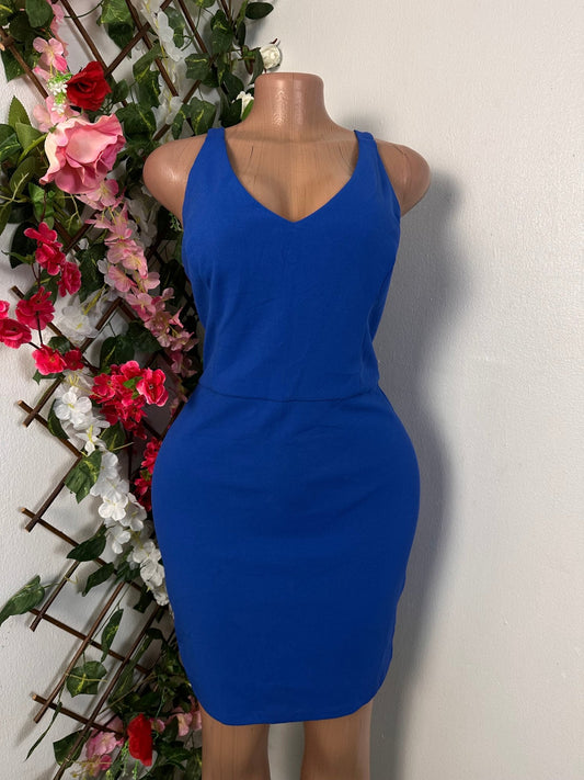 Robe moulante à bretelle colle en U - Perluna Store