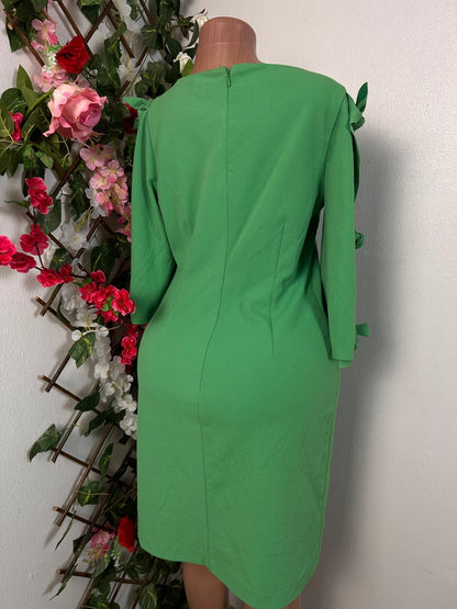 Robe droite mi longue avec manche 3/4 dénudée à nœud - Perluna Store