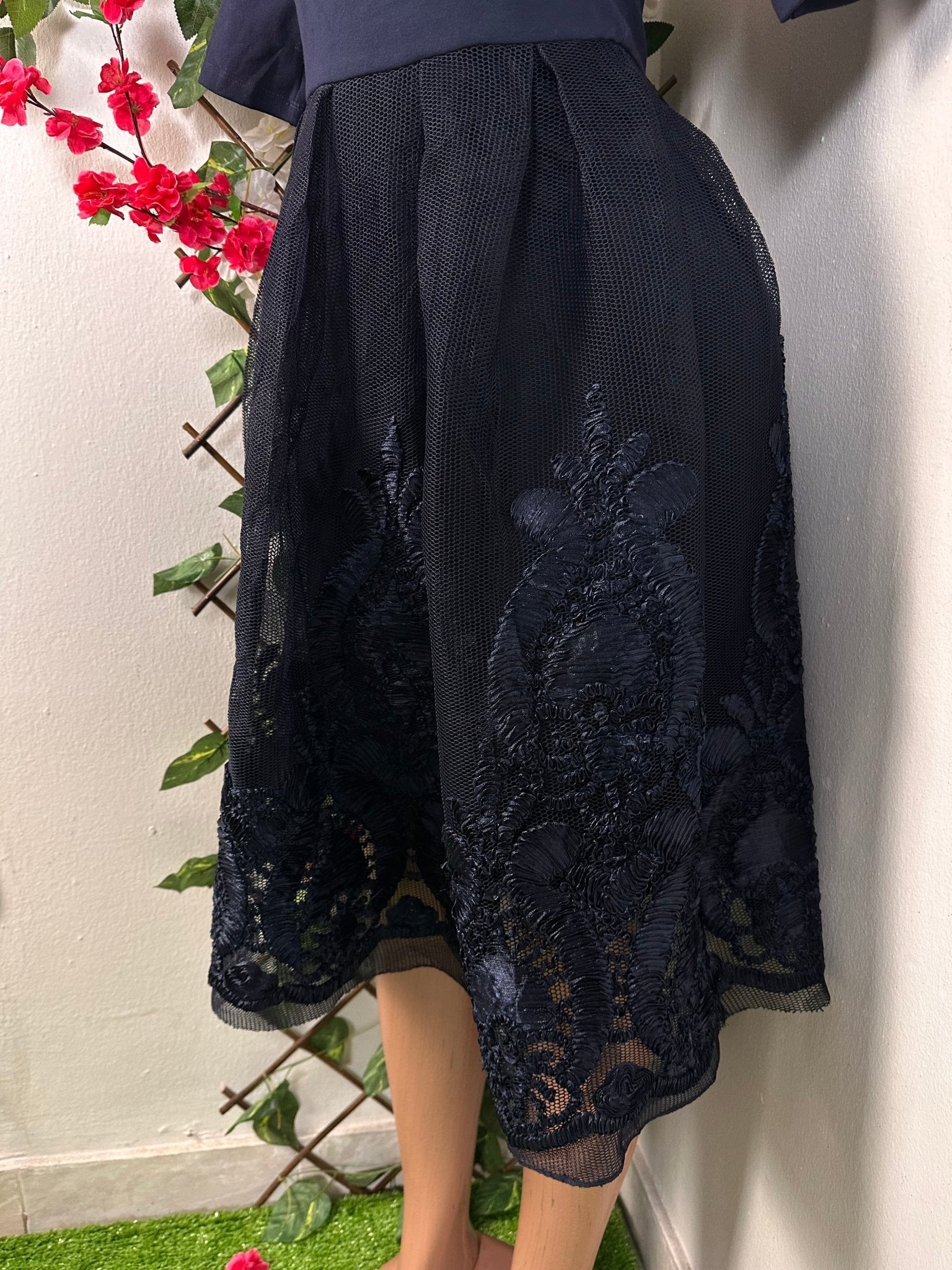 Robe mi longue en toile évasée d'écolleté halter manche courte - Perluna Store
