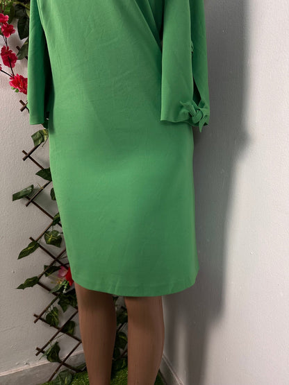 Robe droite mi longue avec manche 3/4 dénudée à nœud - Perluna Store