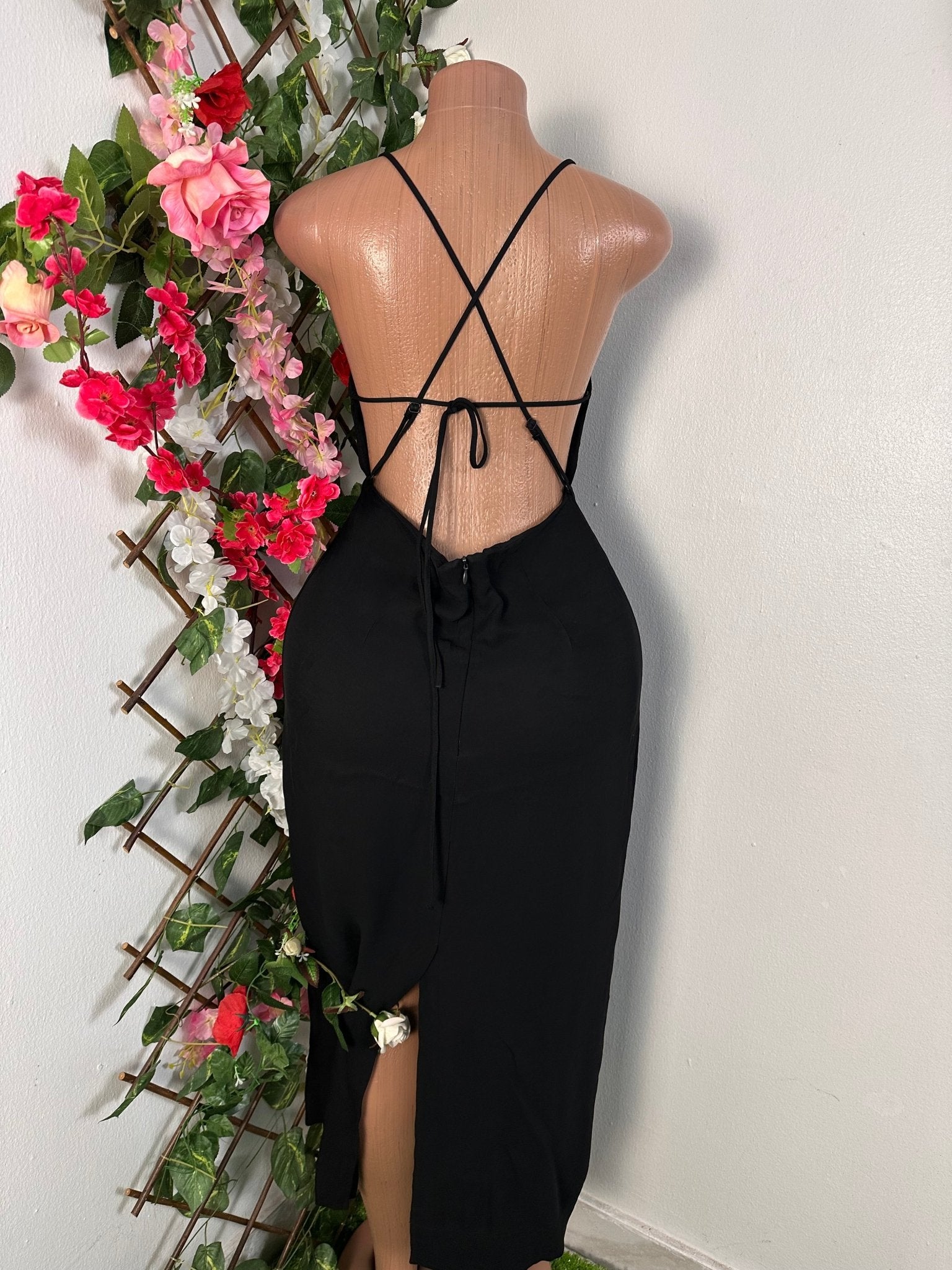 Robe longue moulante a fine bretelle dos croisé dénudée - Perluna Store