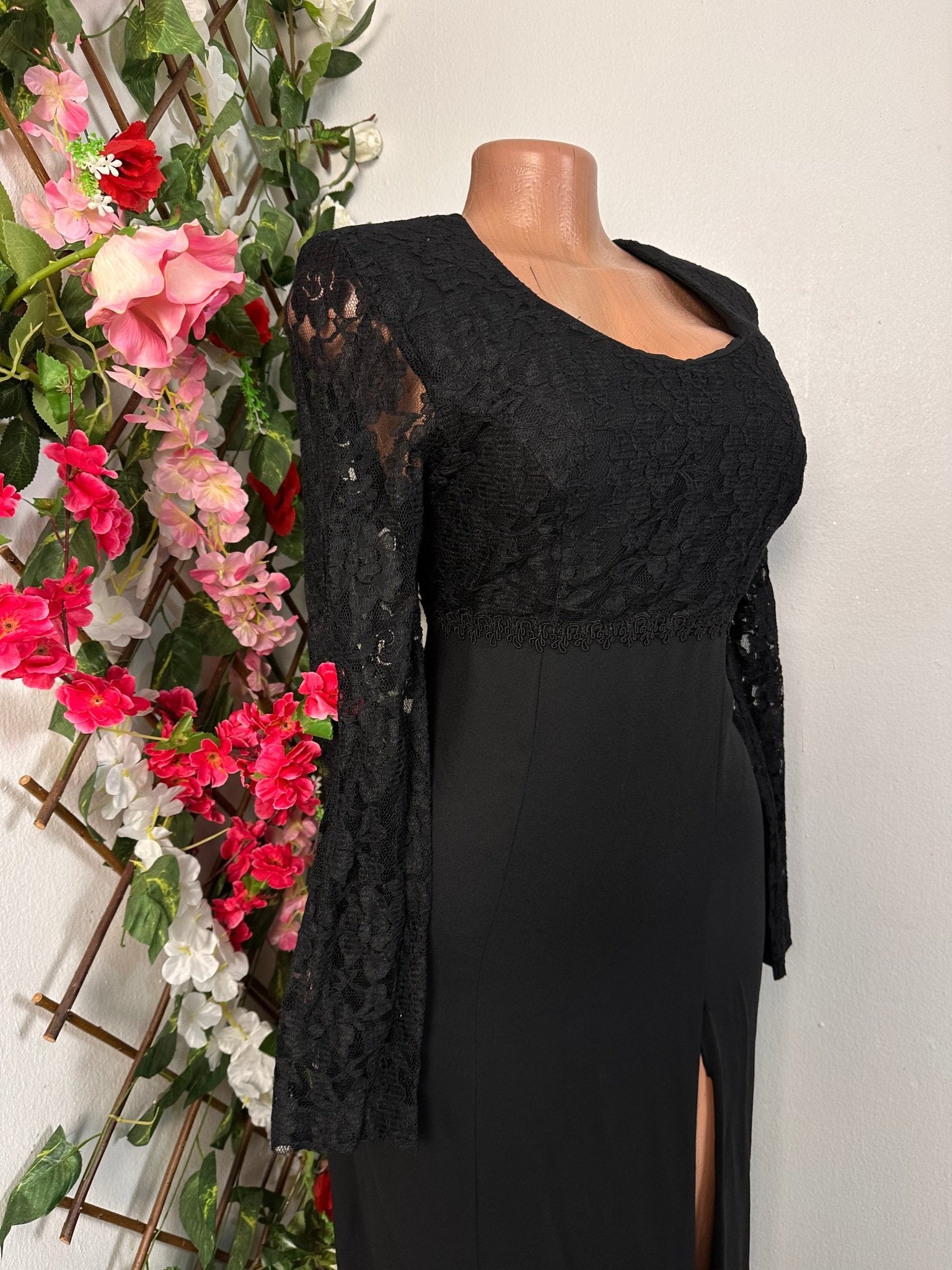 Robe longue élégante à manche longue en dentelle - Perluna Store