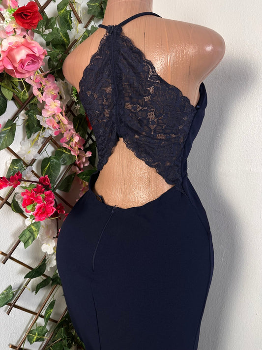 Robe longue moulante en queue de poisson à fine brelle dos en dentelle - Perluna Store