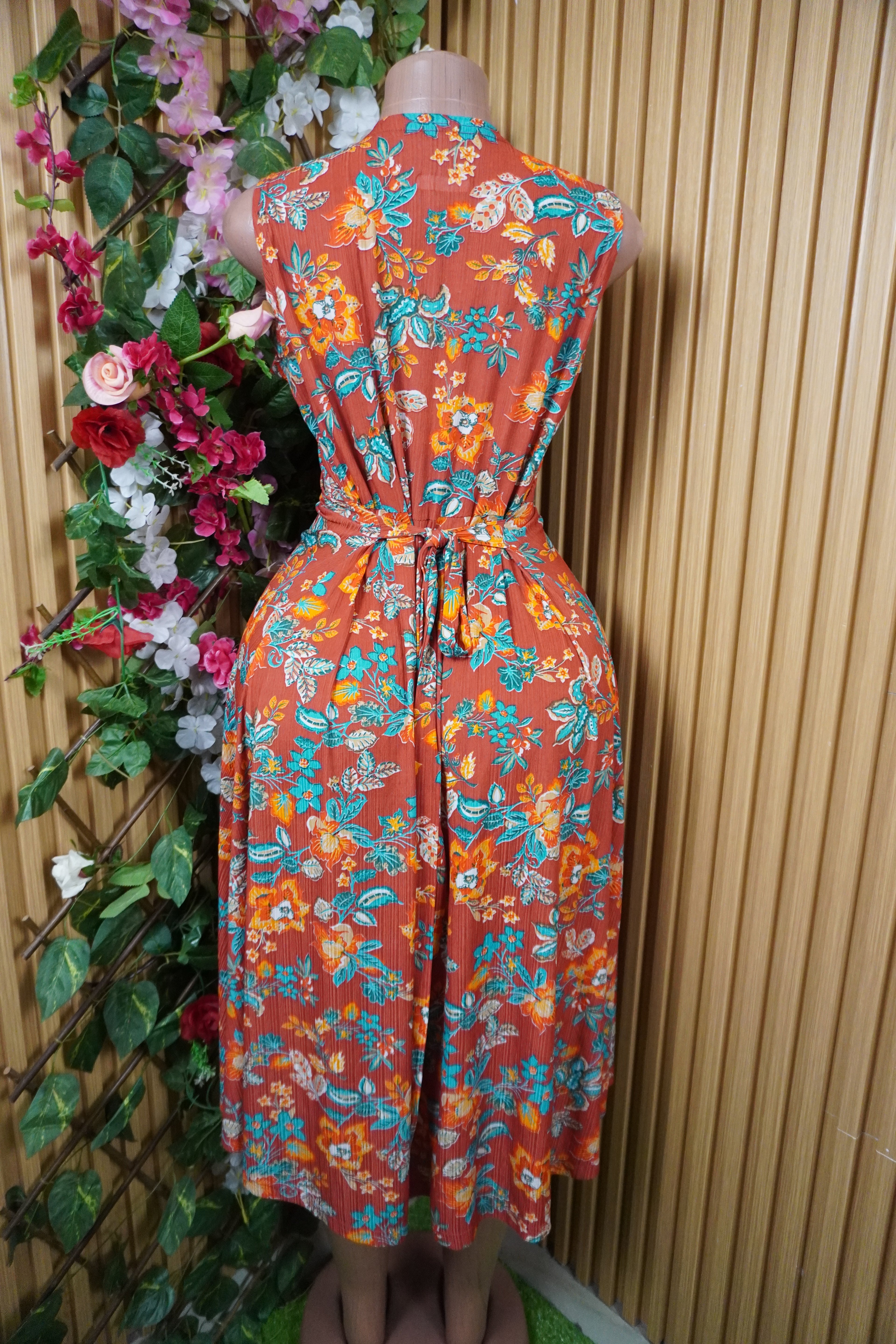 Robe évasée mi-longue sans manches imprimée fleurie-S