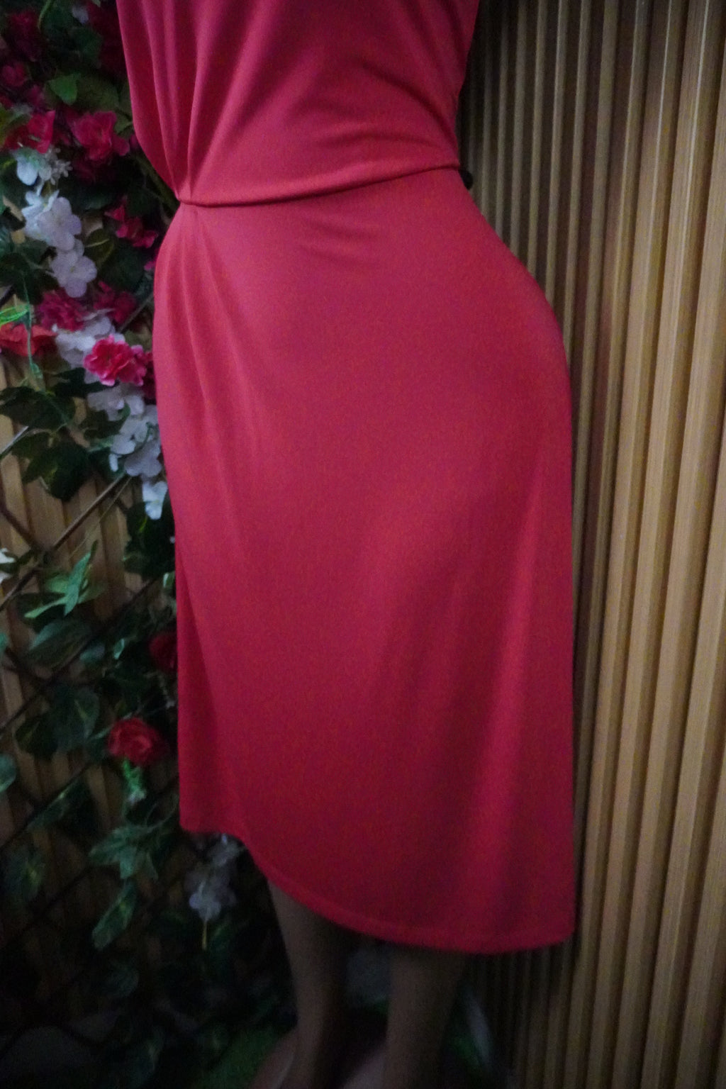 Robe évasée mi-longue sans manches décolletée-M