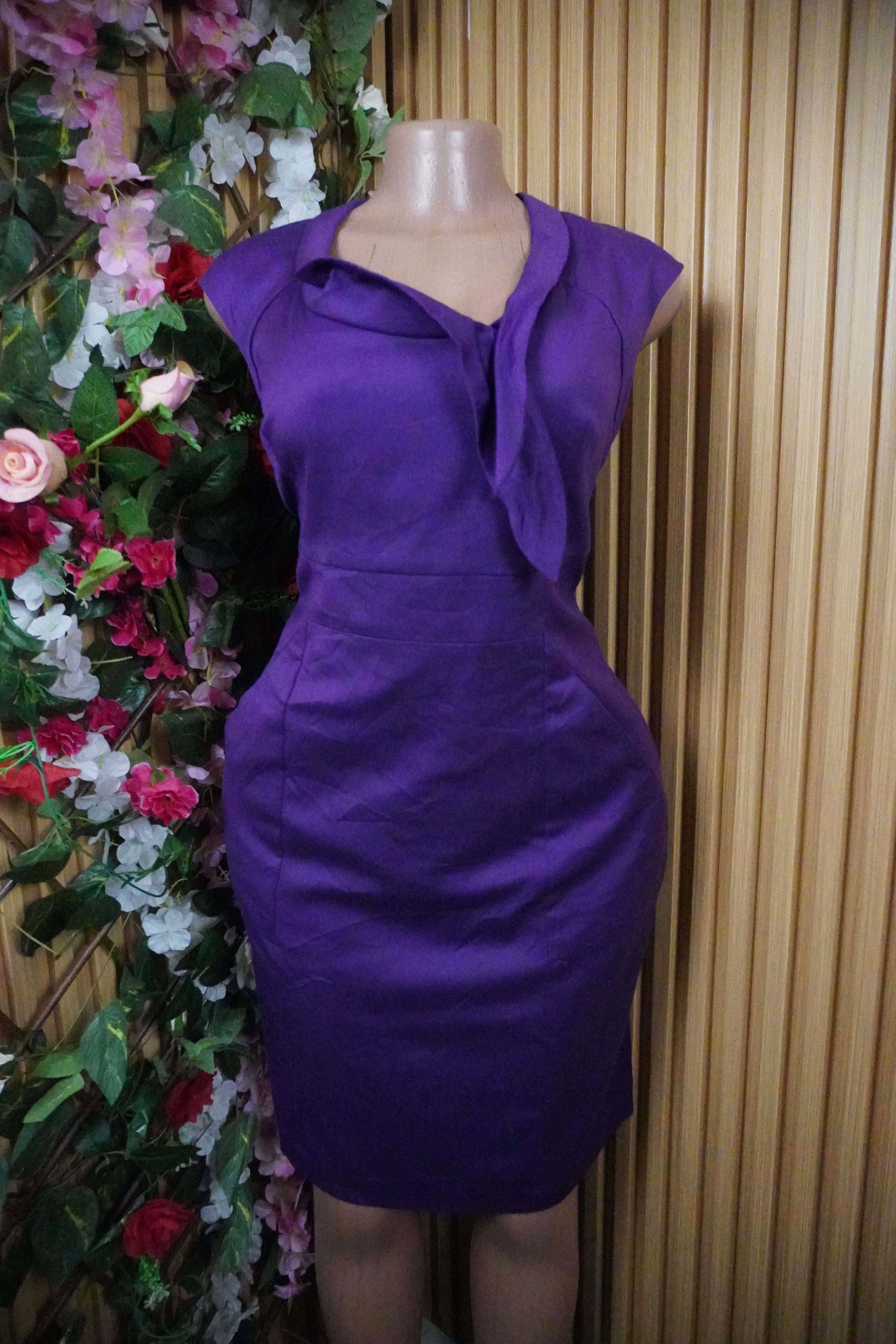 Robe droite sans manches décollectéé-M